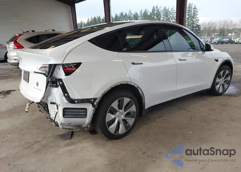 2021 Tesla Model Y Long Range Dual Motor All-Wheel Drive z USA, uszkodzony, nr VIN 5YJYGDEE0MF261369